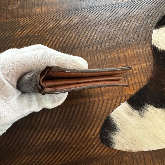 - Louis Vuitton, men's monogram, bifold, wallet, vintage - Picture 7 of 17